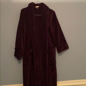 Charger club purple robe size L